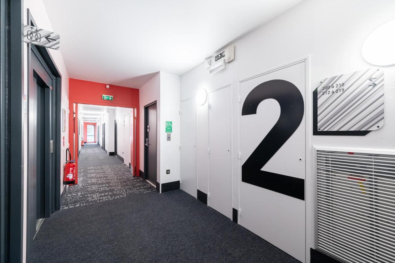 B&B Hotel Saintes Bagian luar foto