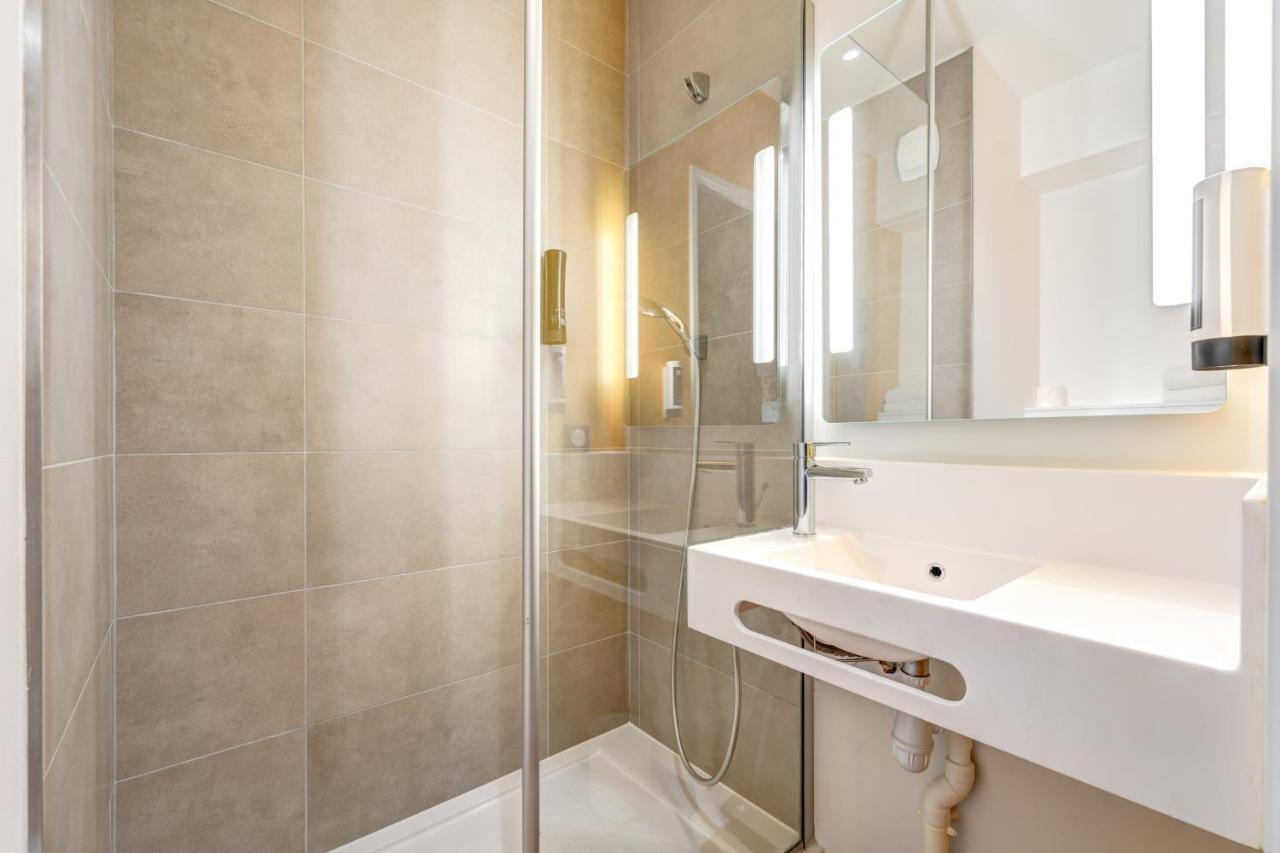 B&B Hotel Saintes Bagian luar foto